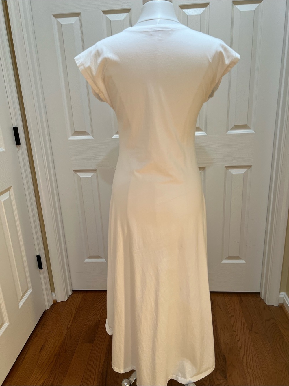 Women’s FRAME Hi-Low Hem Maxi Dress - Picture 4 of 5